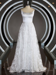 A-Line/Princess Square Cathedral Train Lace Vestres de noiva com apliques renda