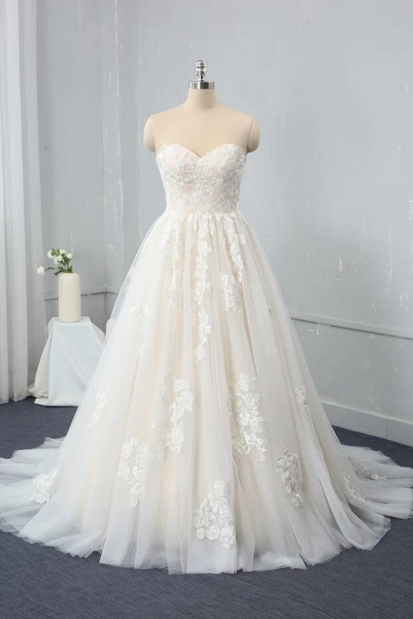 Long Sweetheart Backless Appliques Lace Tulle A-Line Wedding Dress