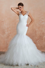 Multi-Tiered Lace-Up Mermaid Wedding Dresses with Chapel Train