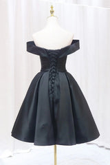 Off the Shoulder Short Black Prom Dresses, Off Shoulder Short Black Formal Graduation Dresses